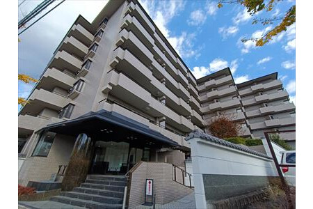 3LDK Apartment to Buy in Kyoto-shi Sakyo-ku Exterior