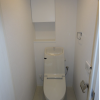 2LDK Apartment to Rent in Osaka-shi Nishi-ku Toilet