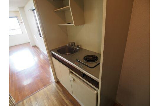 1K Apartment to Rent in Takatsuki-shi Kitchen