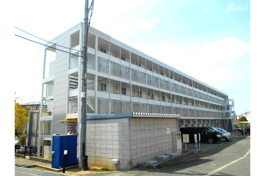 1K Apartment to Rent in Habikino-shi Exterior