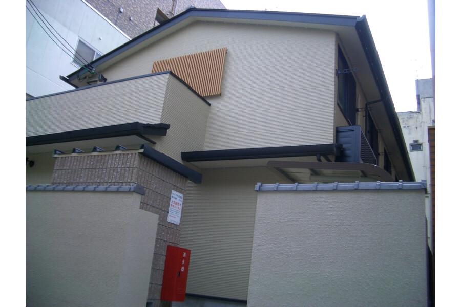 1K Apartment to Rent in Kyoto-shi Shimogyo-ku Exterior