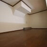 1R Apartment to Rent in Funabashi-shi Living Room
