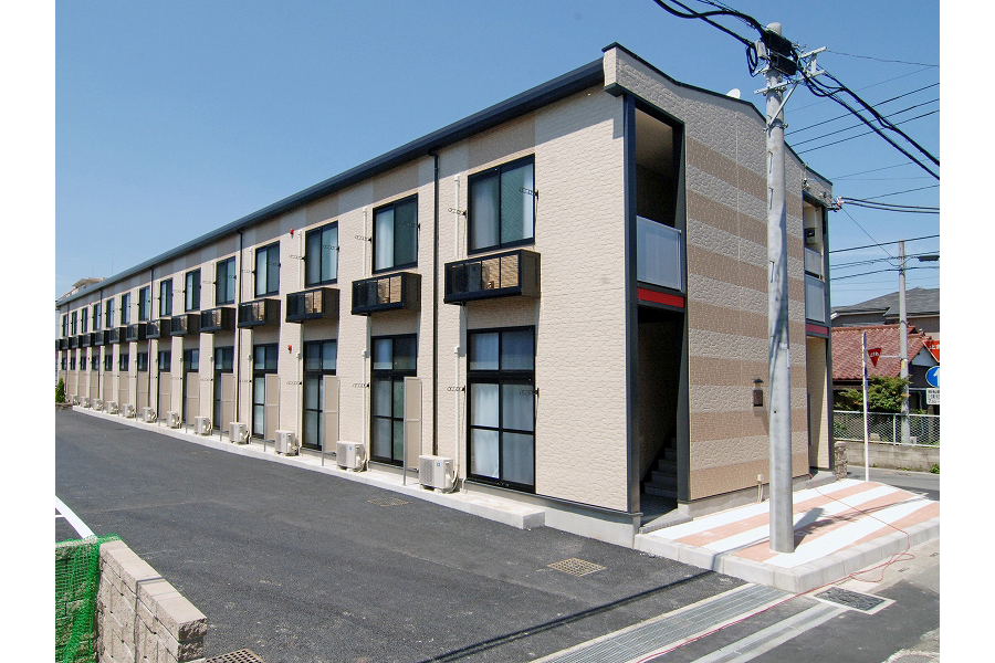 1K Apartment to Rent in Okegawa-shi Exterior