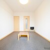 1K Apartment to Rent in Kawasaki-shi Nakahara-ku Living Room