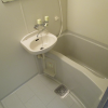 1K Apartment to Rent in Osaka-shi Nishiyodogawa-ku Bathroom
