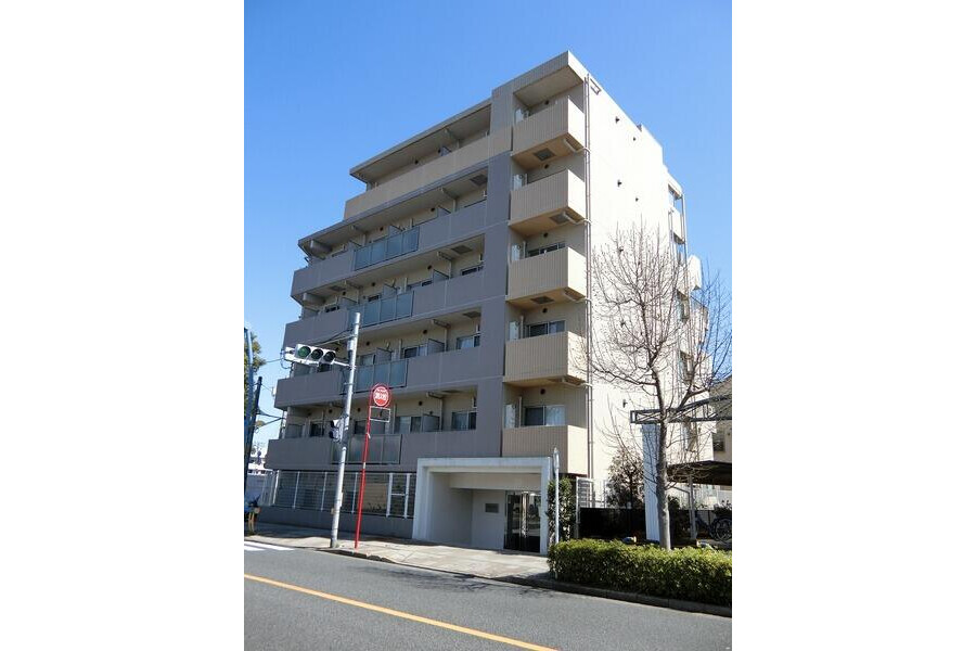 1R Apartment to Rent in Fuchu-shi Exterior