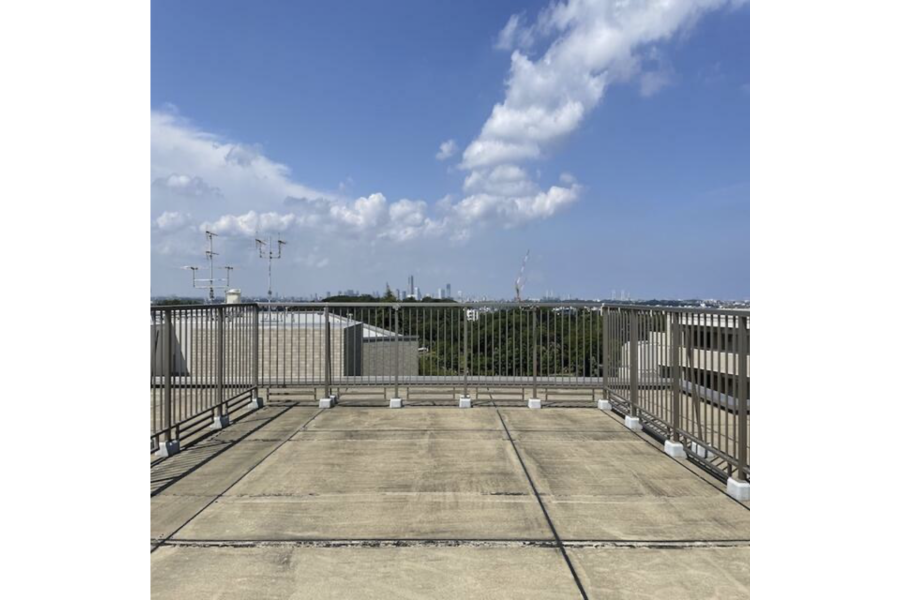 3LDK Apartment to Buy in Yokohama-shi Isogo-ku Balcony / Veranda