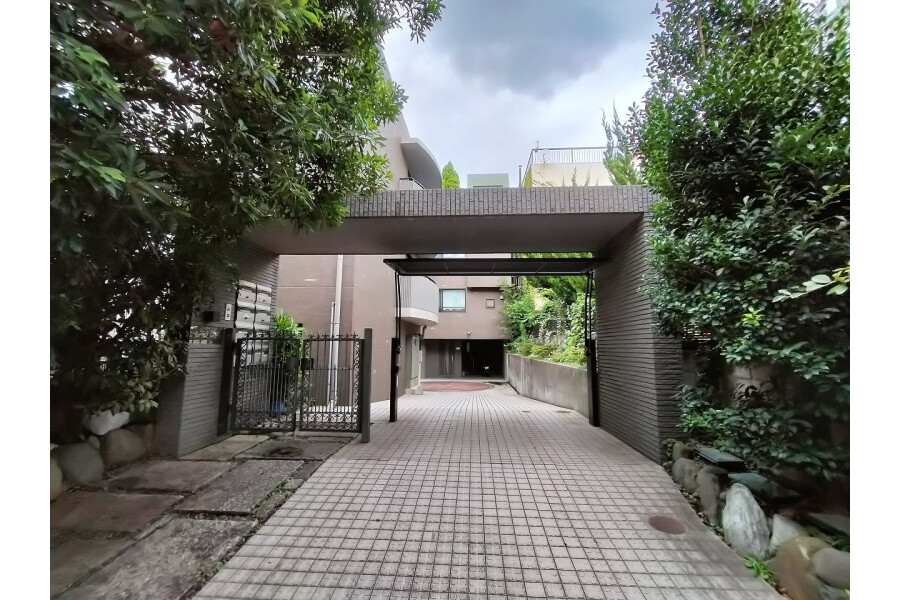 2LDK Terrace house to Rent in Meguro-ku Interior