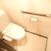 1K Apartment to Rent in Higashimatsuyama-shi Toilet