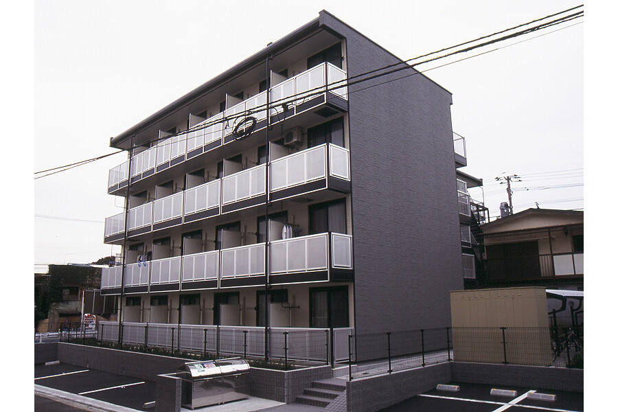 1K Apartment to Rent in Yokohama-shi Totsuka-ku Exterior