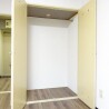 1K Apartment to Rent in Yokohama-shi Kanagawa-ku Storage