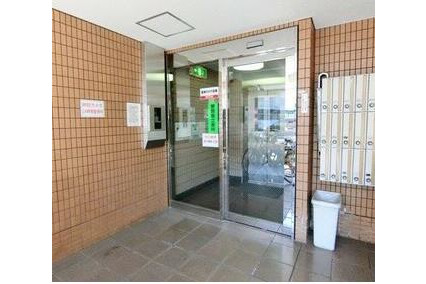 1R Apartment to Rent in Moriguchi-shi Entrance Hall