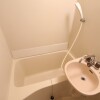 1K Apartment to Rent in Soka-shi Bathroom