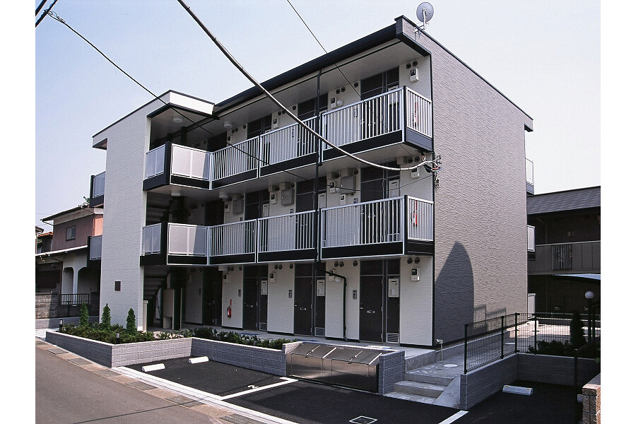 1K Apartment to Rent in Ebina-shi Exterior