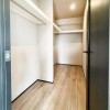 3LDK Apartment to Buy in Shinagawa-ku Storage