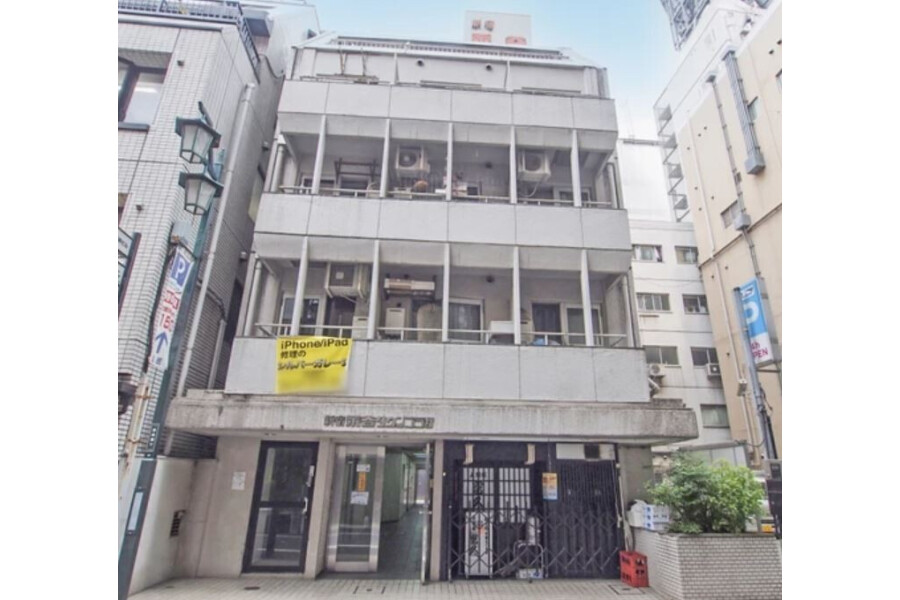 Office Apartment to Buy in Shinjuku-ku Exterior