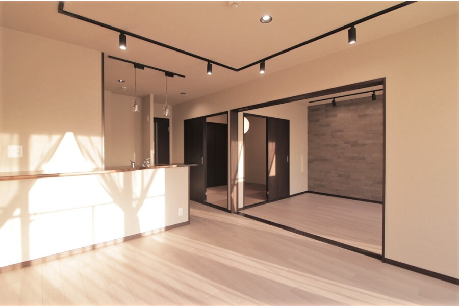 3LDK Apartment to Buy in Osaka-shi Joto-ku Living Room