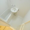 1K Apartment to Rent in Shimajiri-gun Yaese-cho Bathroom