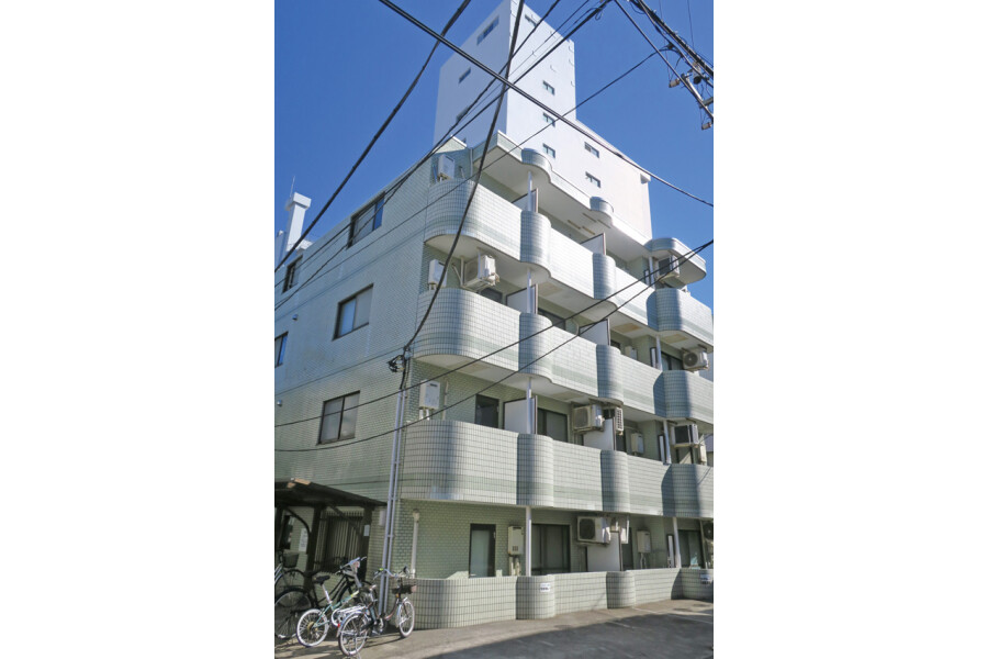 1K Apartment to Buy in Nakano-ku Exterior