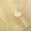 1K Apartment to Rent in Akashi-shi Bathroom