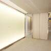 1K Apartment to Rent in Minato-ku Lobby