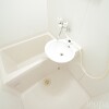 1K Apartment to Rent in Kawasaki-shi Nakahara-ku Bathroom