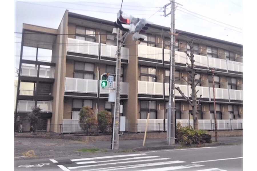 1K Apartment to Rent in Numazu-shi Exterior