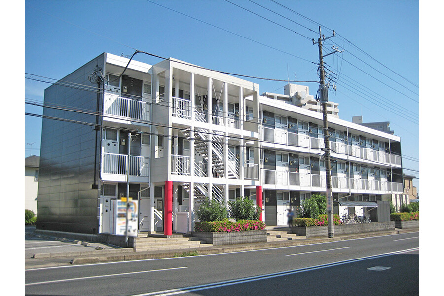 1K Apartment to Rent in Utsunomiya-shi Exterior