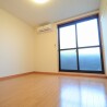 1K Apartment to Rent in Osaka-shi Nishinari-ku Room