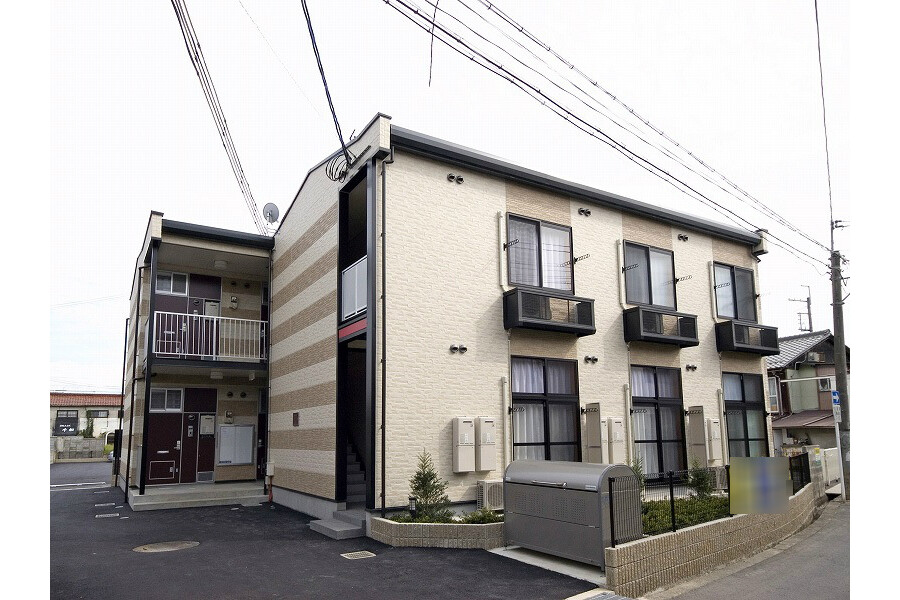 1K Apartment to Rent in Higashiomi-shi Exterior