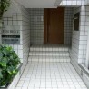 1R Apartment to Rent in Bunkyo-ku Entrance Hall