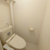 2DK Apartment to Rent in Meguro-ku Toilet