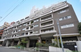 Shop Mansion in Minamiaoyama - Minato-ku