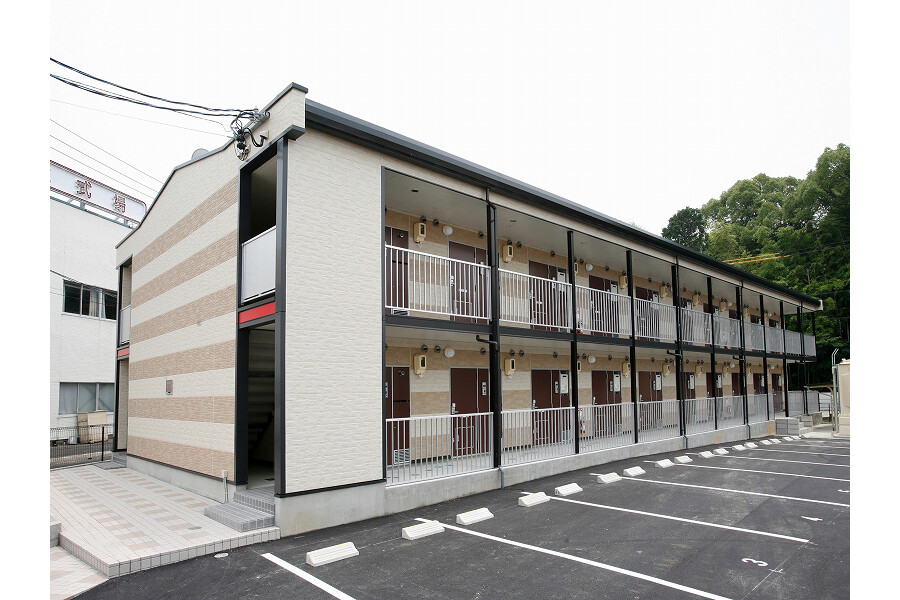 1K Apartment to Rent in Nisshin-shi Exterior