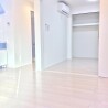 1LDK Apartment to Rent in Osaka-shi Nishiyodogawa-ku Living Room