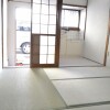 2K Apartment to Rent in Osaka-shi Yodogawa-ku Living Room