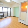 1K Apartment to Rent in Osaka-shi Joto-ku Living Room