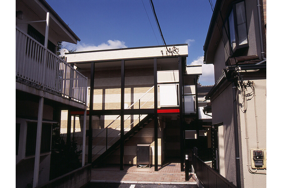 1K Apartment to Rent in Yokohama-shi Konan-ku Exterior