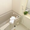 1K Apartment to Rent in Osaka-shi Kita-ku Bathroom