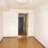 1K Apartment to Buy in Osaka-shi Yodogawa-ku Interior