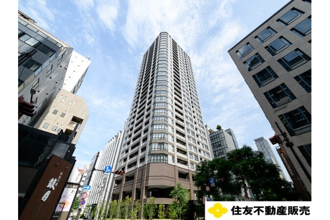 3LDK Apartment to Buy in Osaka-shi Chuo-ku Exterior