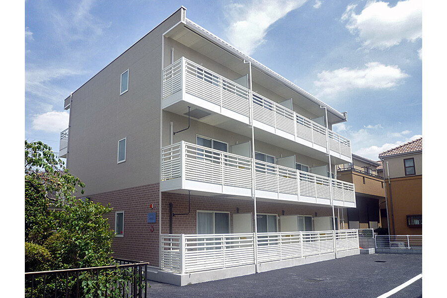 1K Apartment to Rent in Saitama-shi Urawa-ku Exterior