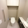 2LDK Apartment to Rent in Minato-ku Toilet
