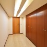 3LDK Apartment to Buy in Minato-ku Entrance