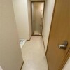 2K Apartment to Rent in Yokohama-shi Kanagawa-ku Entrance