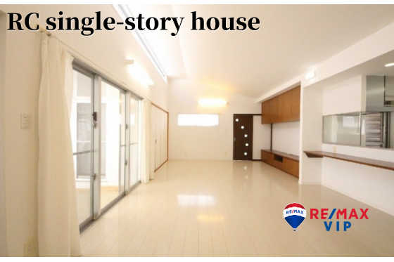 4LDK House to Buy in Tomigusuku-shi Living Room
