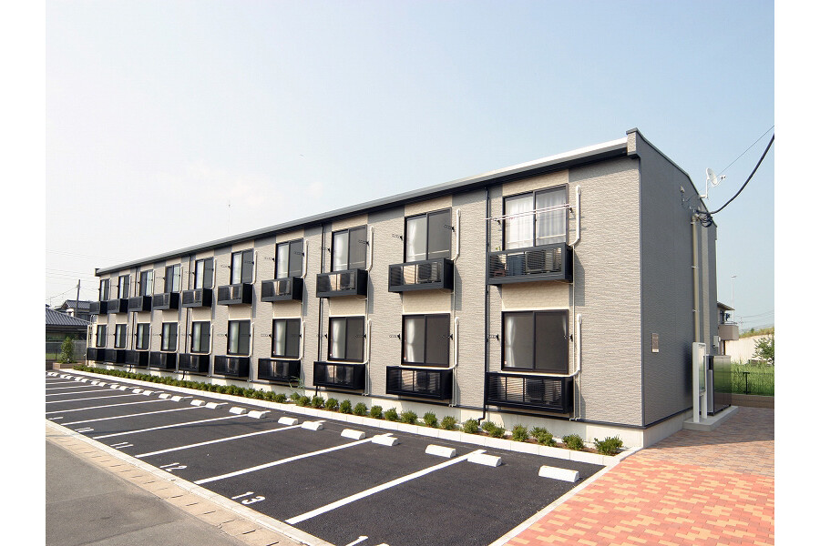 1K Apartment to Rent in Togane-shi Exterior