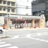 1K Apartment to Rent in Osaka-shi Higashinari-ku Convenience Store
