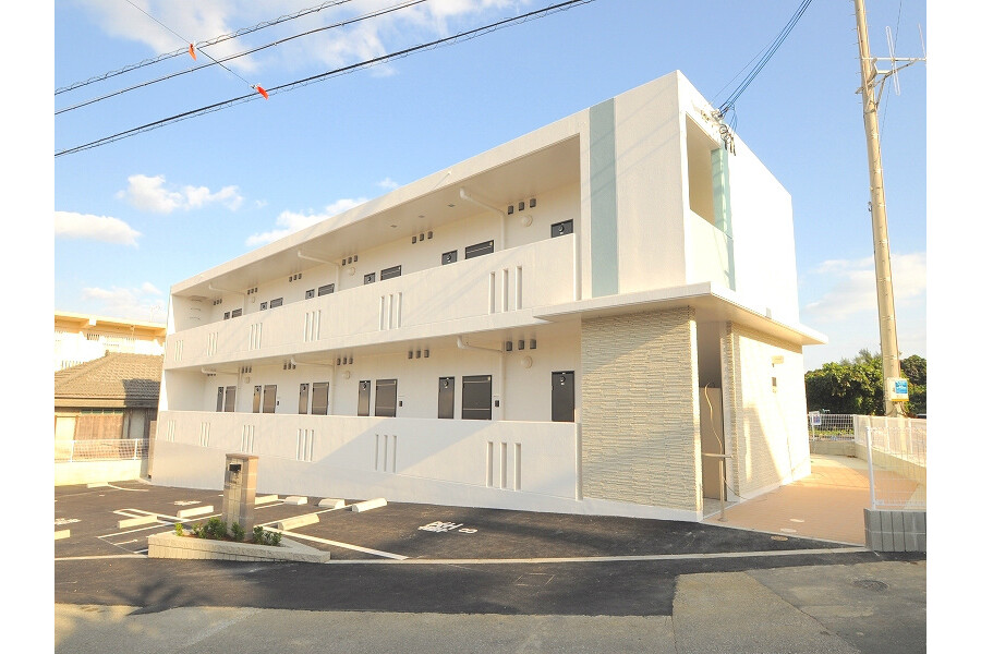 1K Apartment to Rent in Uruma-shi Exterior