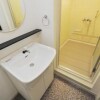 Shared Guesthouse to Rent in Amagasaki-shi Bathroom